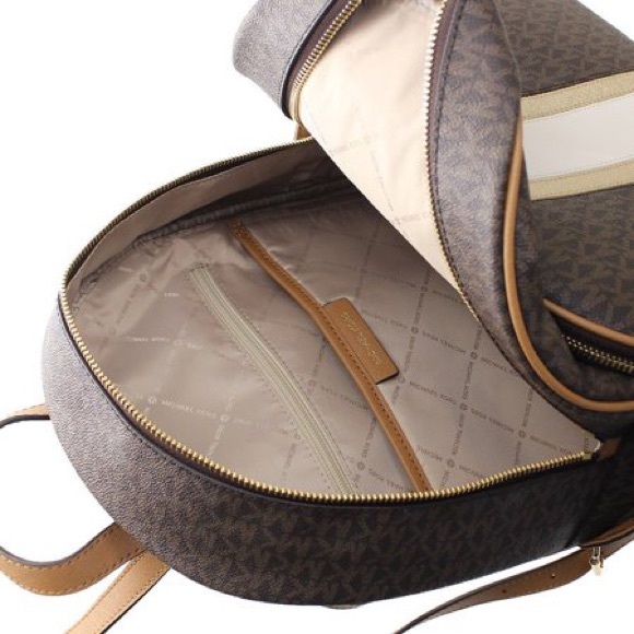 Nwt Michael Kors backpack signature style - Picture 8 of 8